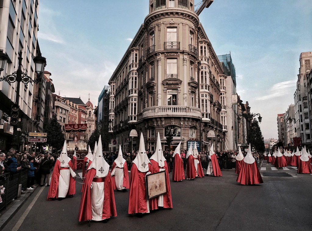 Guía Completa para Disfrutar de la Semana Santa en Oviedo