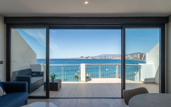 Arenal Suites:gallery image 1