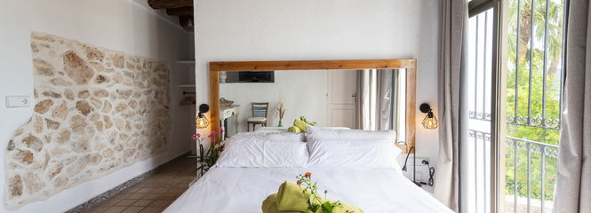 Fully equipped<br> rooms