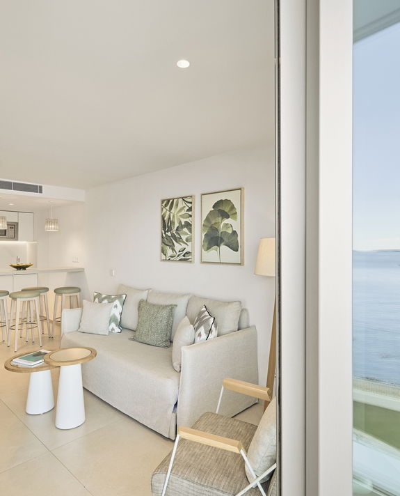 slide Suite con una camera da letto e <strong><br>vista panoramica sul mare</strong>