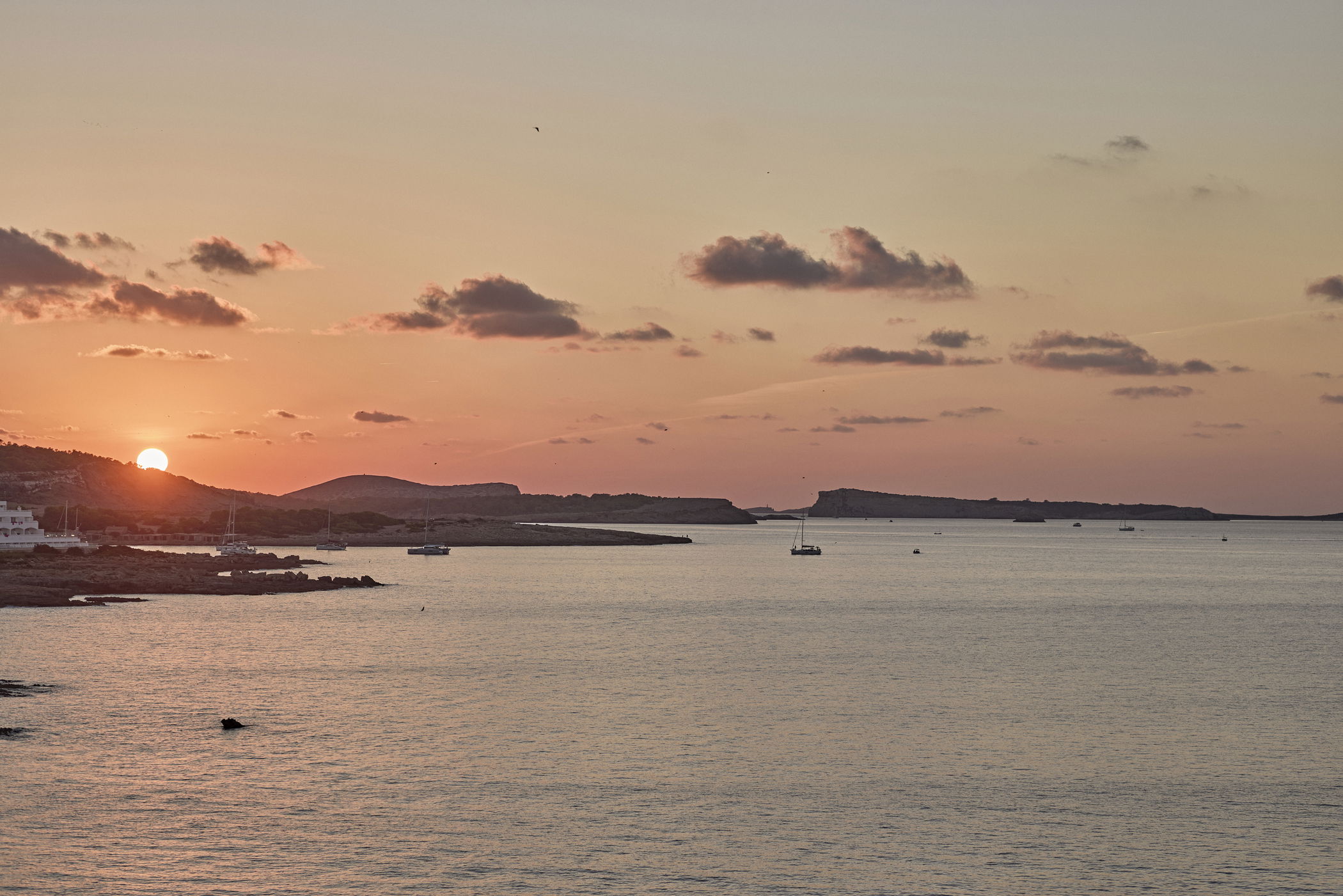 Sunsets, sea, and <strong>open horizons </strong>