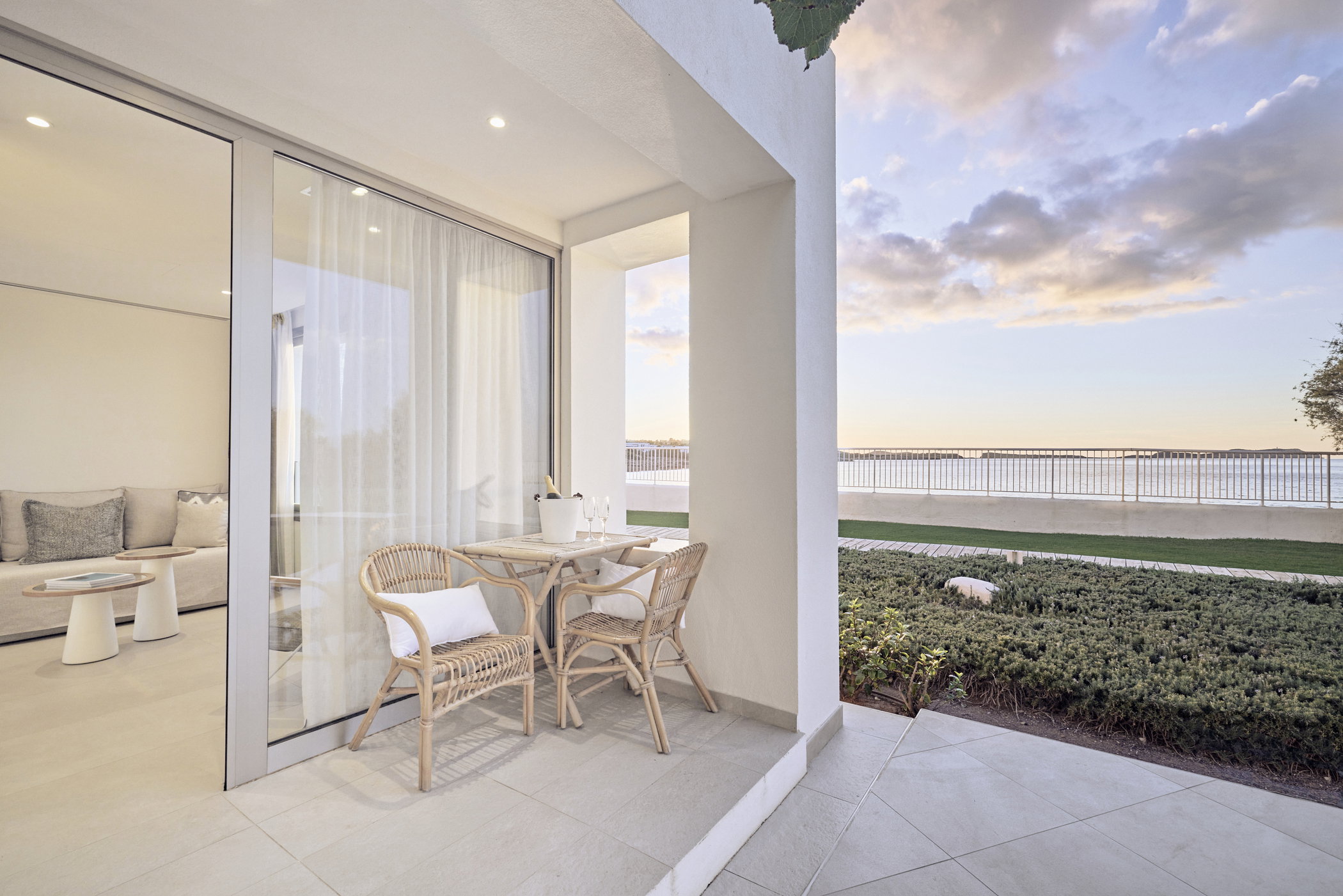 Suite Estilo Villa Vistas al Mar Ibiza | Can Salia inner banner - 1