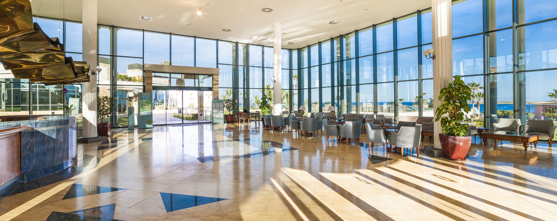 Insotel Fenicia Prestige: hero slider