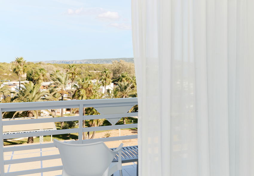 Insotel Fenicia Prestige: Double Standard