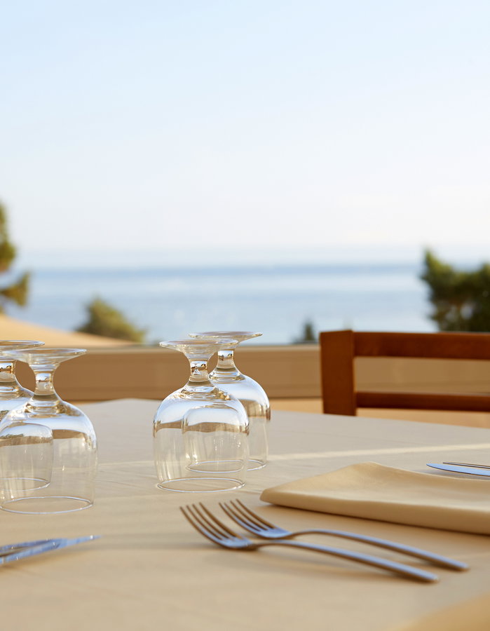Insotel Fenicia Prestige: Ristorante e lounge sulla spiaggia del sud di Formentera