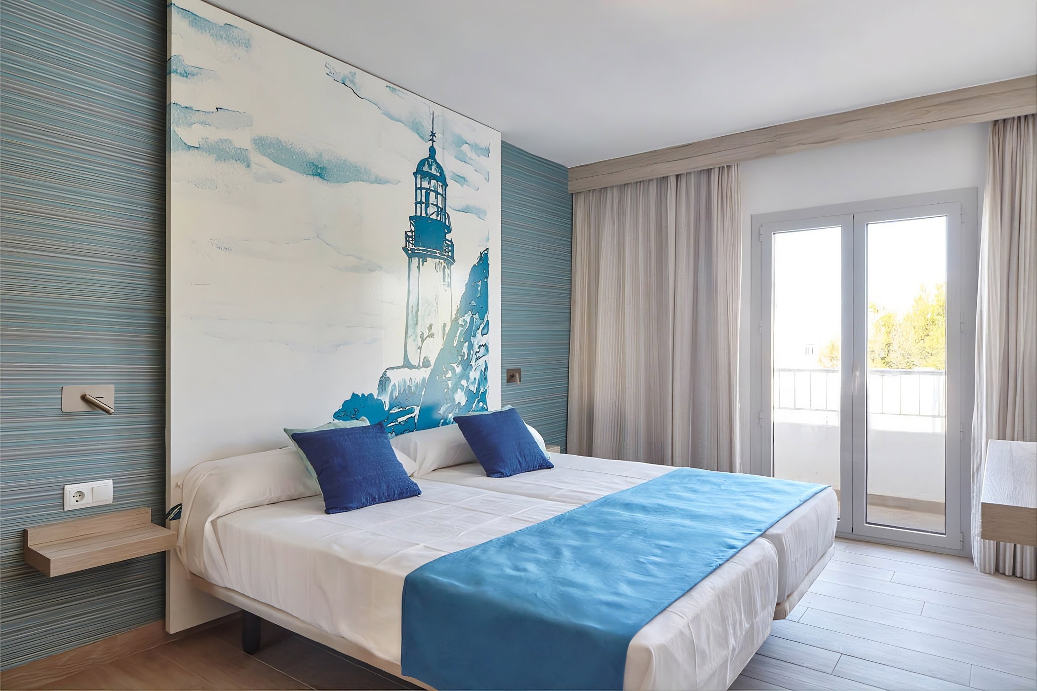 Sol Bahía Ibiza Suites:slider image 2