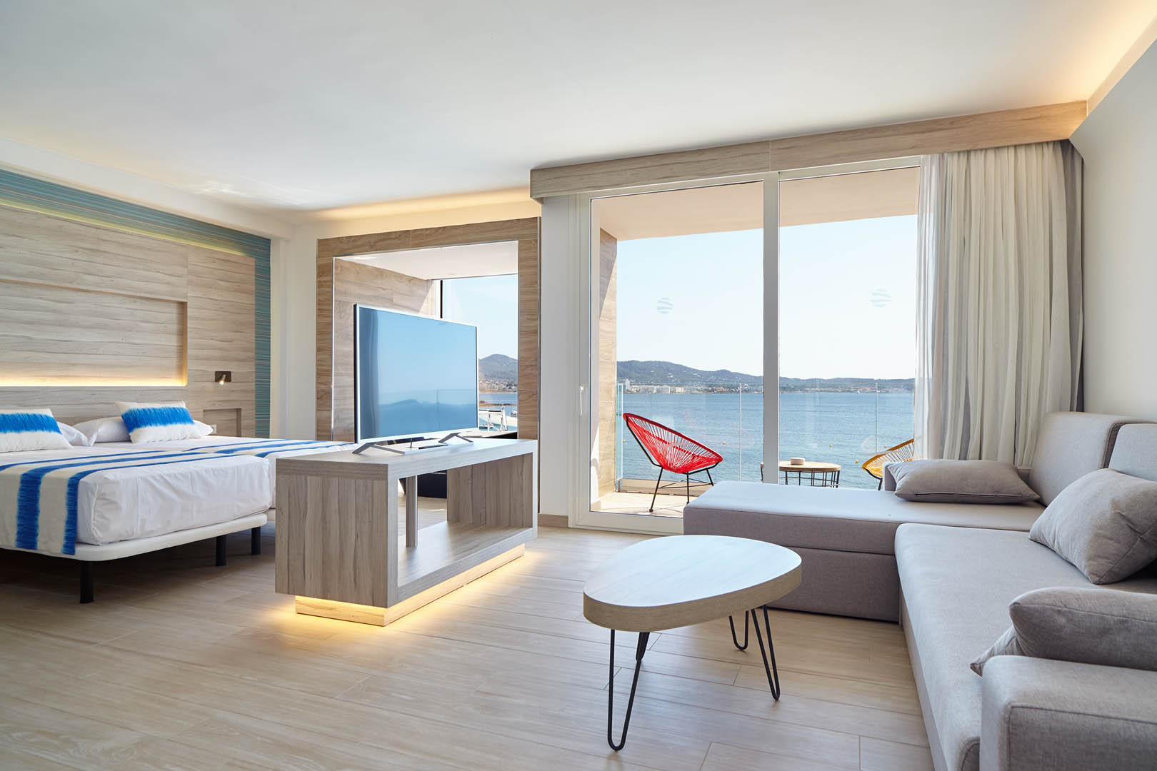 Sol Bahía Ibiza Suites:slider image 1