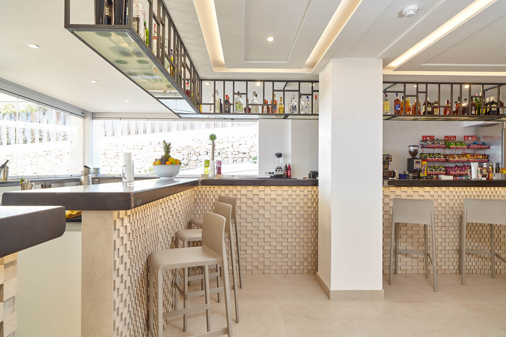Sol Bahía Ibiza Suites:slider image 1