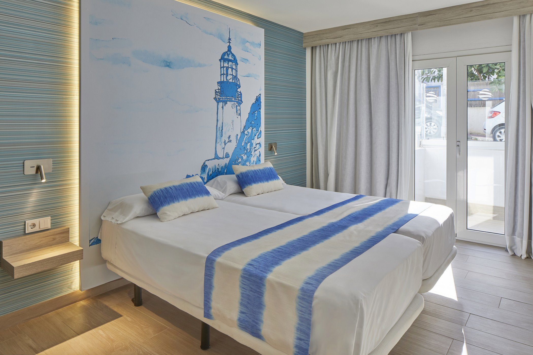 Sol Bahía Ibiza Suites:slider image 1