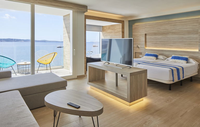 Sol Bahía Ibiza Suites: