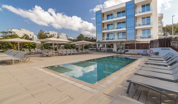 Sol Bahía Ibiza Suites: