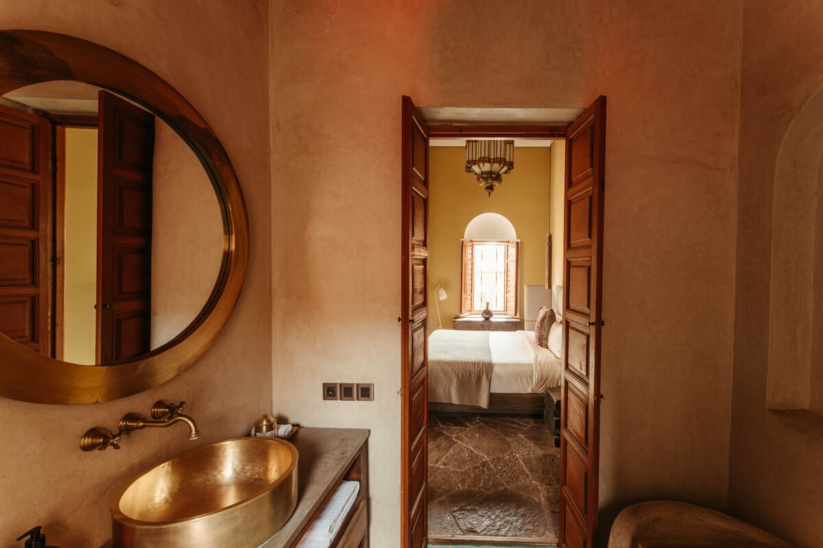 Azro Deluxe Junior Suite