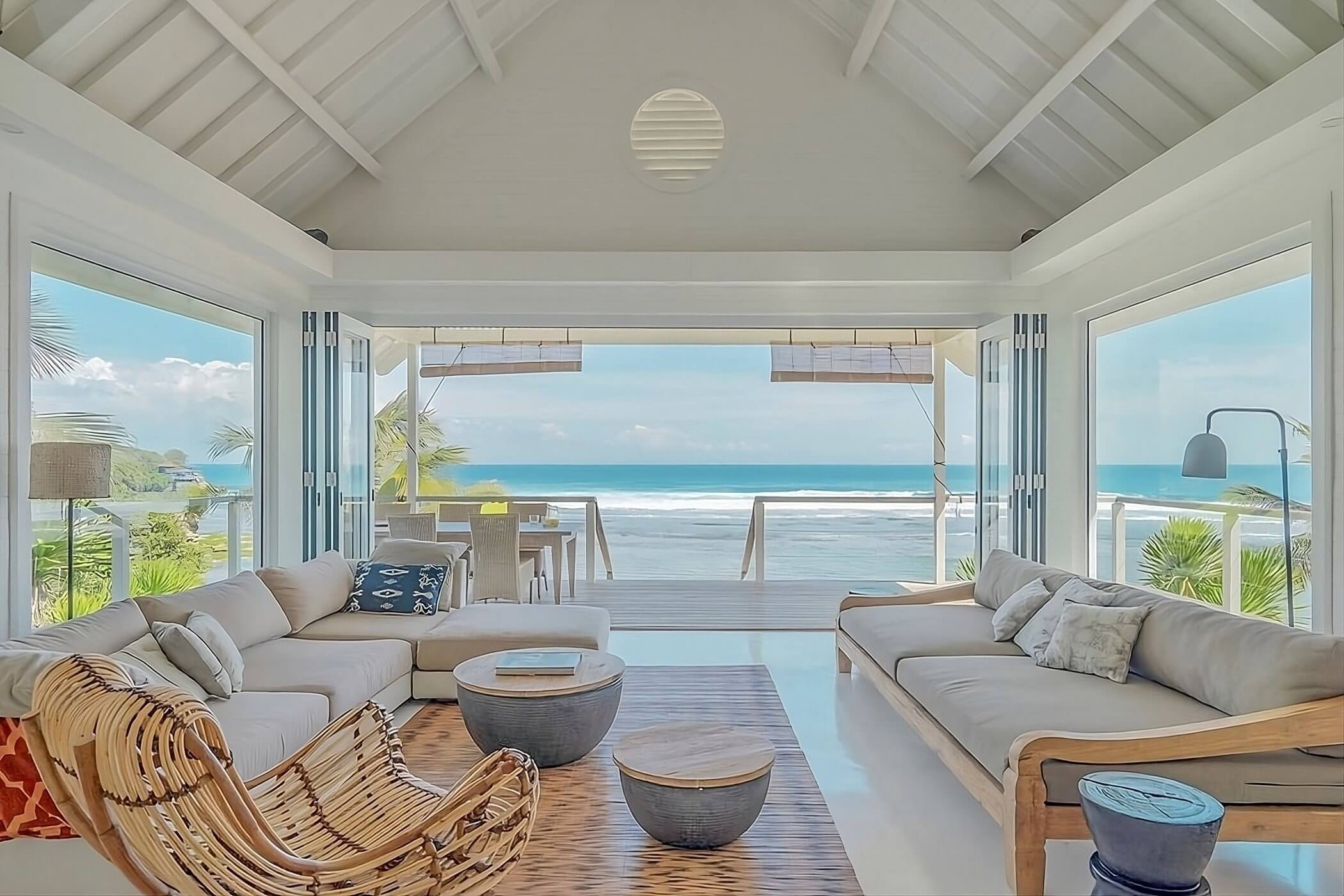 Intro image full screen