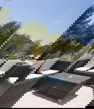 Template 6:Intro image 1