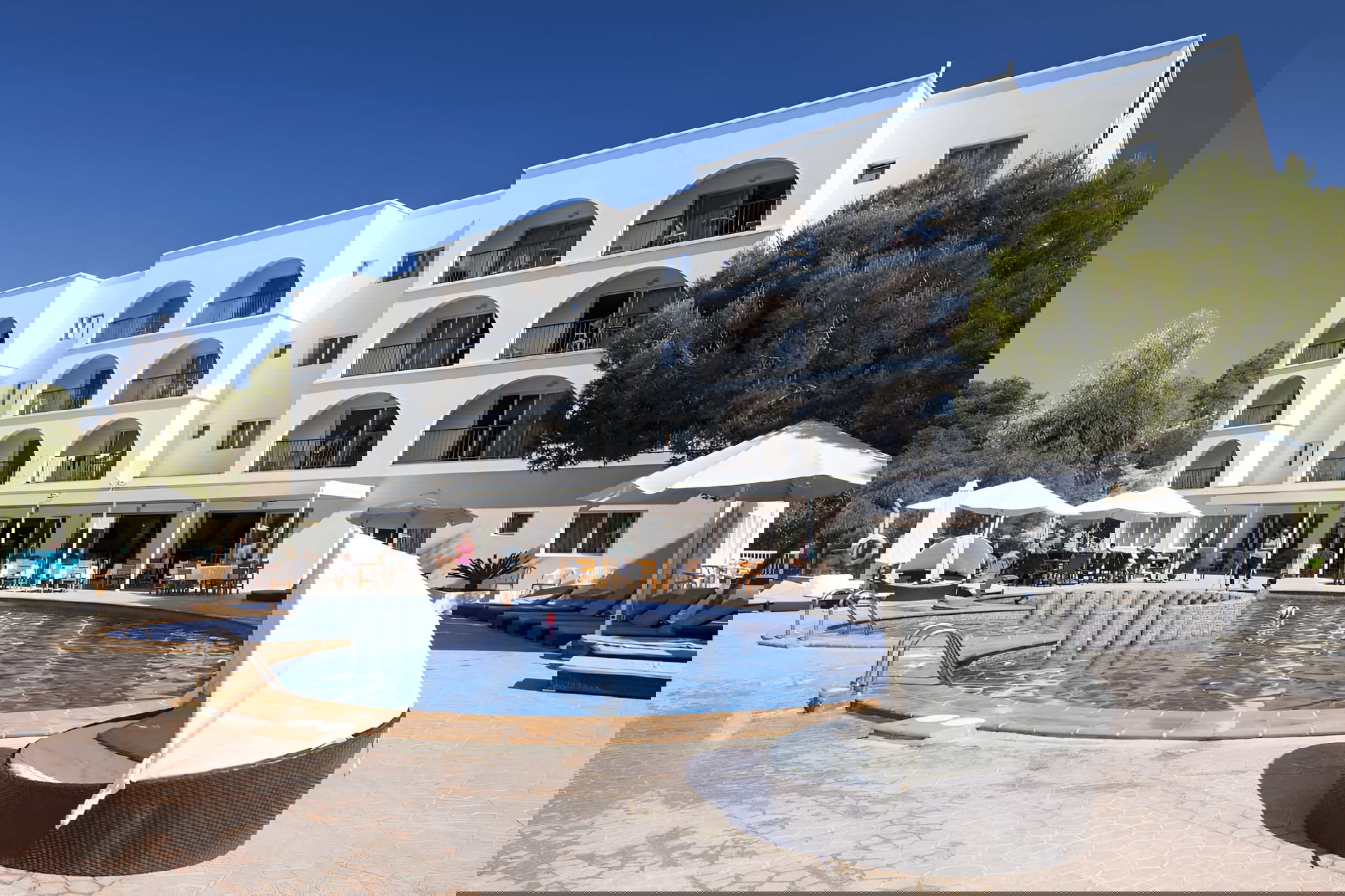 Template 6:Slider image 1