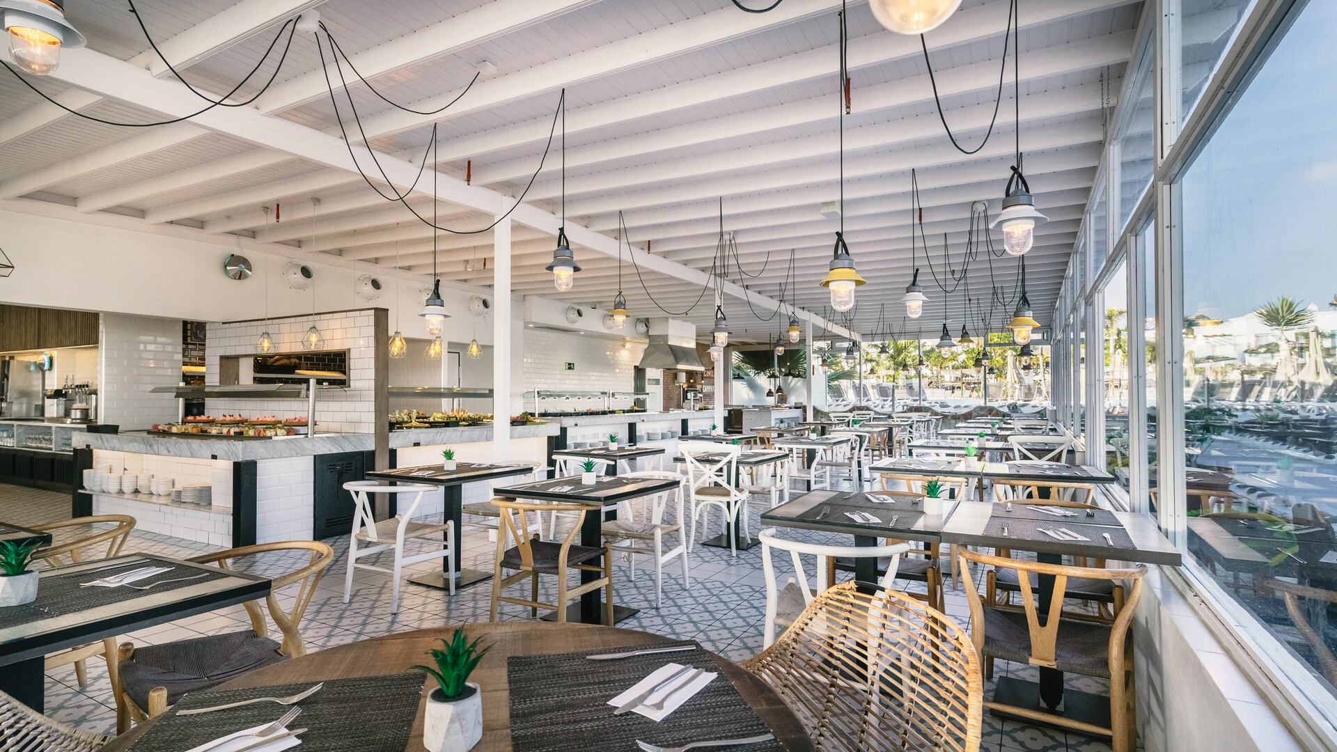 Hoteles labranda:Image from hotel Restauración en LABRANDA Alyssa Suite Hotel