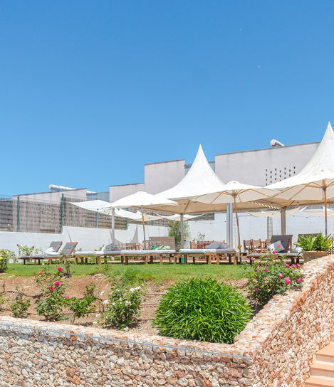 image related item: 1