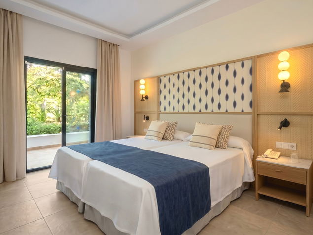 Room 4