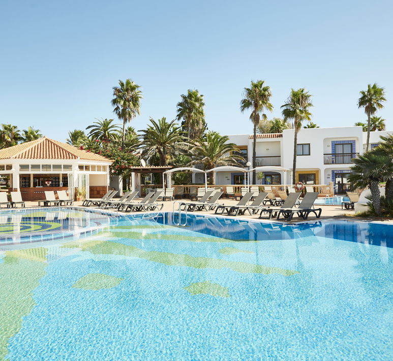 Insotel Fenicia Prestige: introduction text image 3