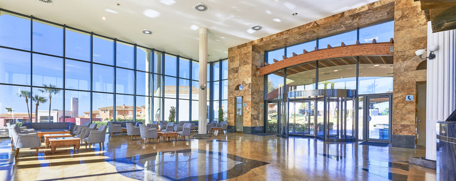 Insotel Fenicia Prestige: hero slider