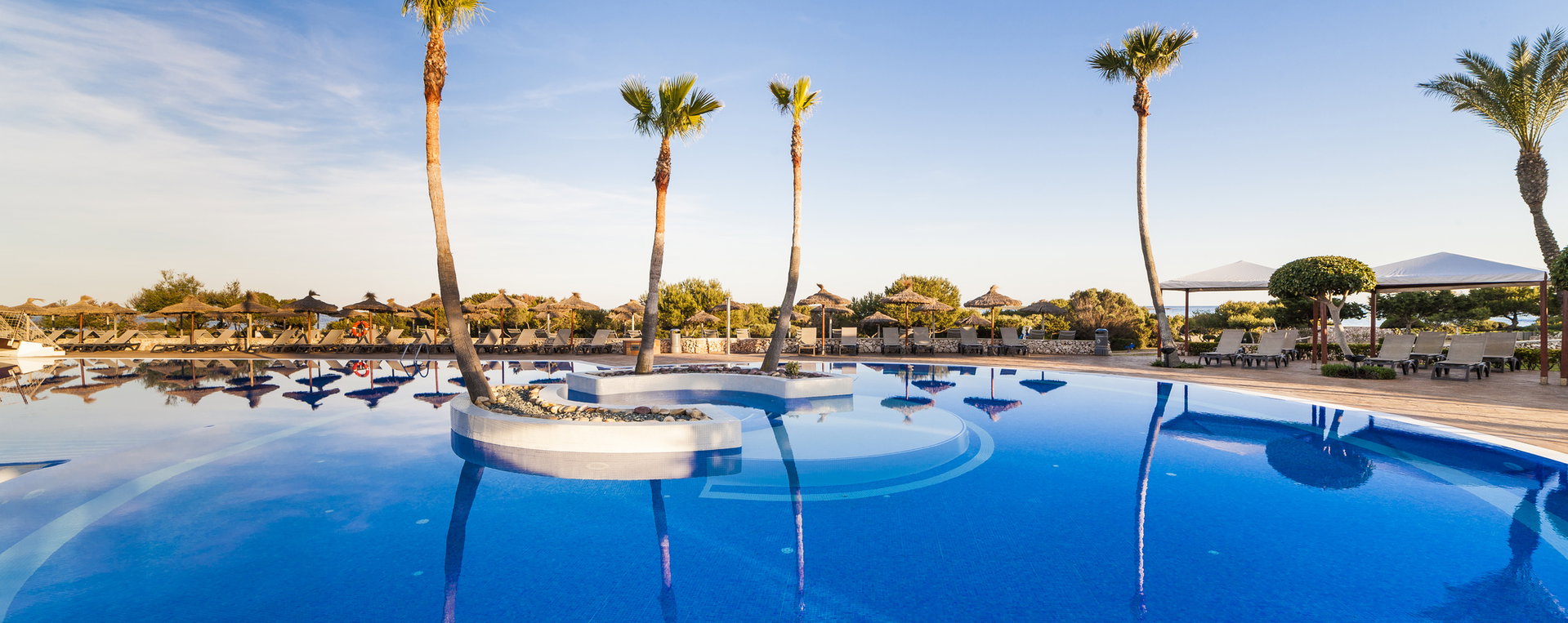 Insotel Fenicia Prestige: hero slider