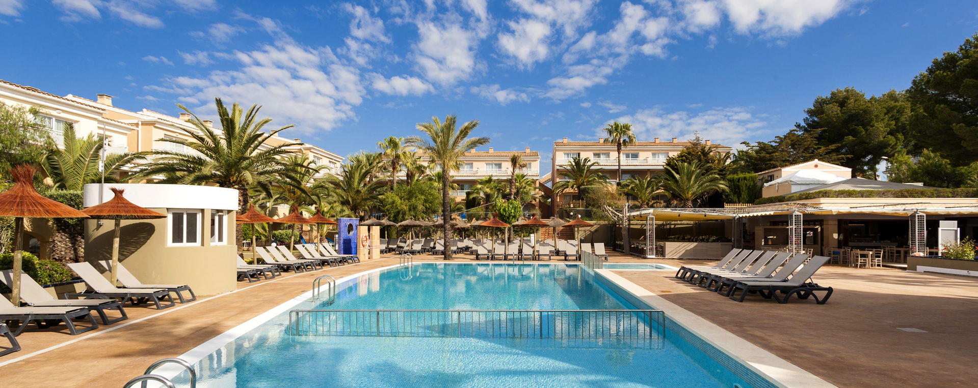 Insotel Fenicia Prestige: hero slider