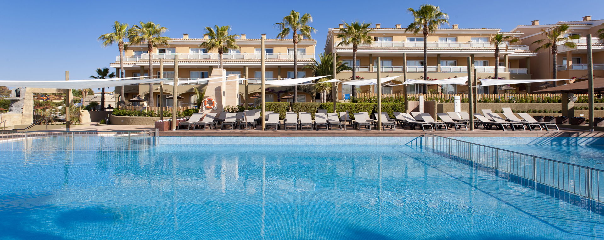 Insotel Fenicia Prestige: hero slider