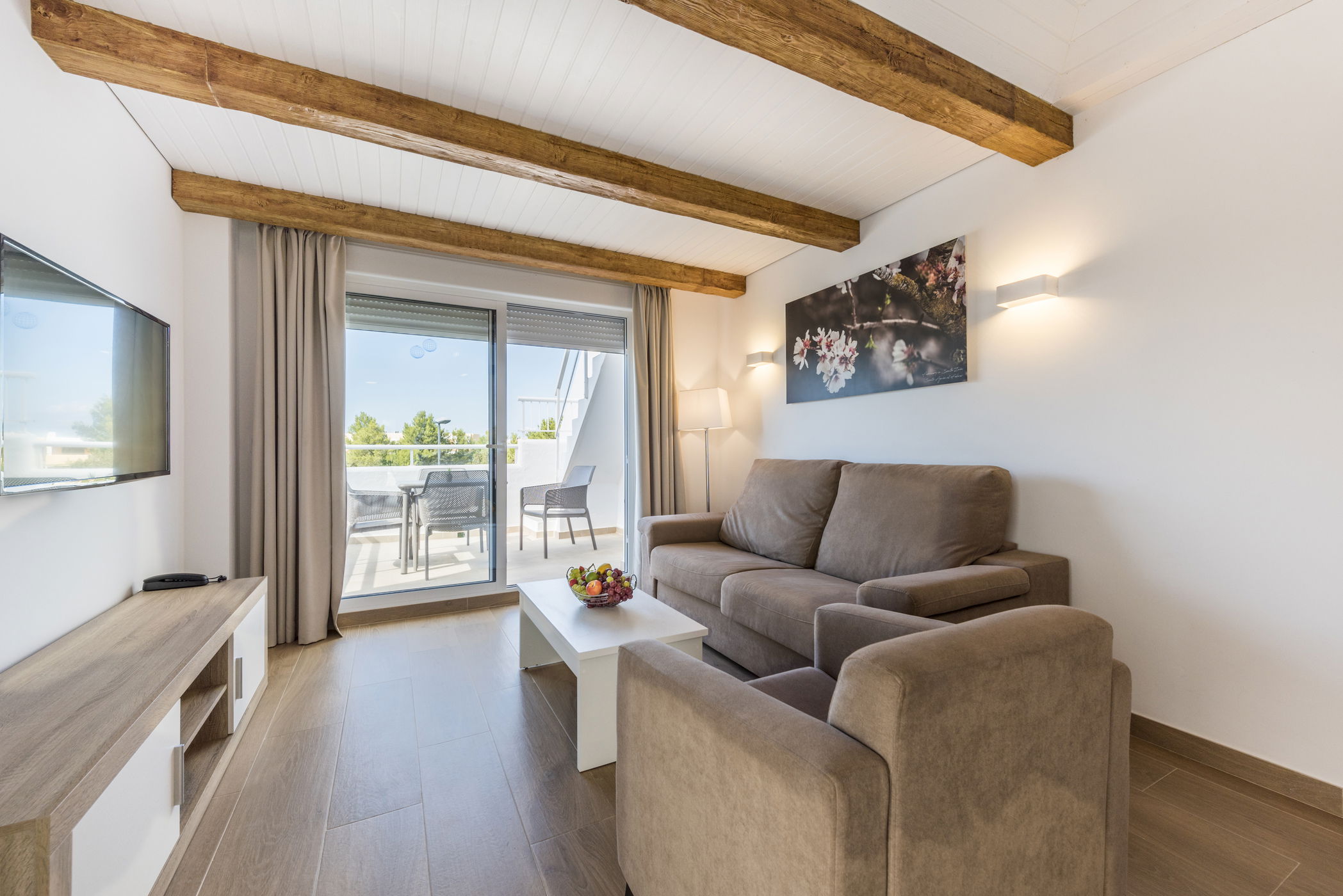 Image from hotel Descubra nuestros lujosos apartamentos en Port d'es Torrent, Ibiza. 