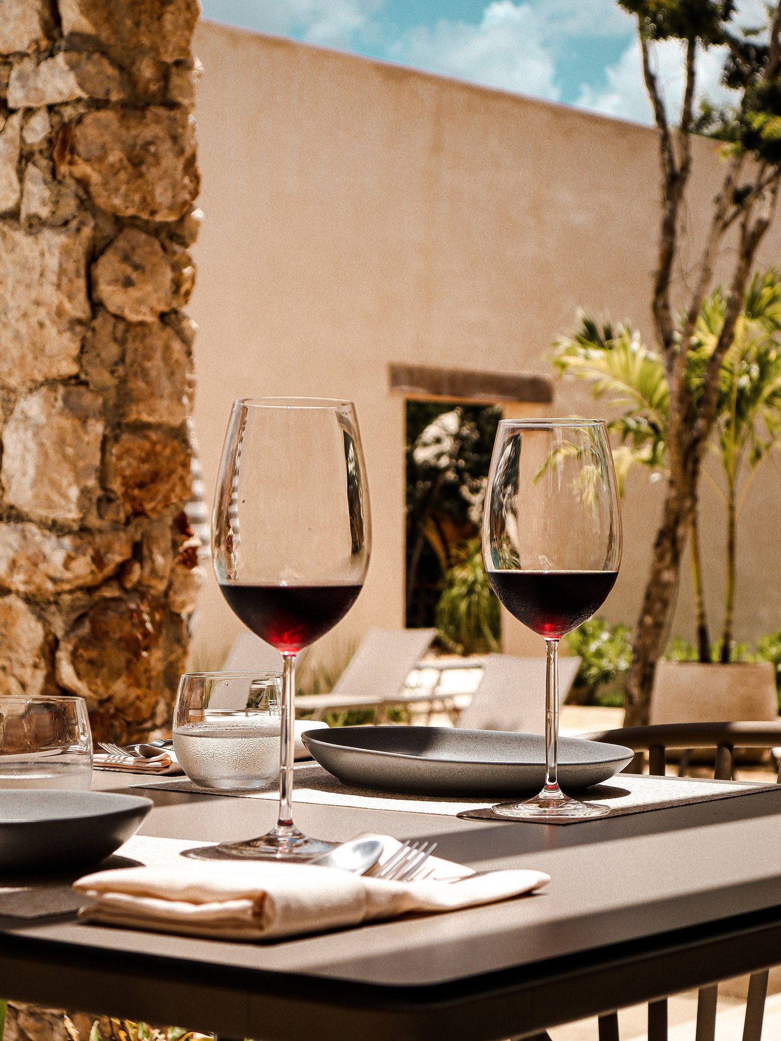 XUUX Restaurant