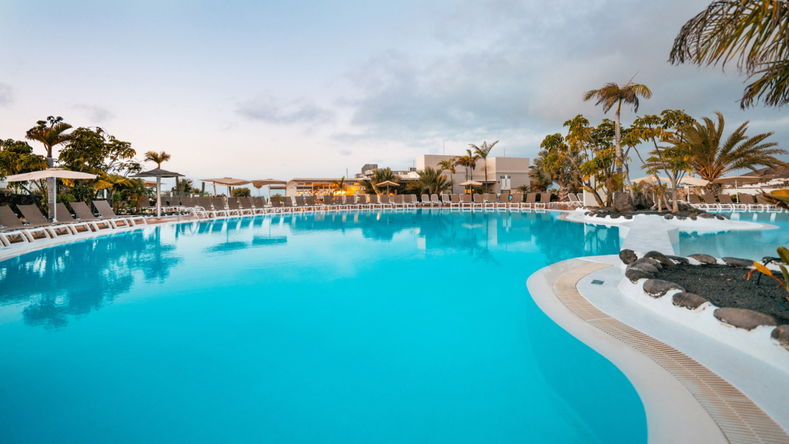 From Headache to Canal Estrella: How BLUESEA Hotels transformed its direct sale with the Neobookings Call Center