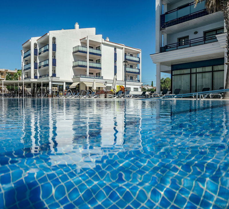 Apartamentos Pins Platja: Service image