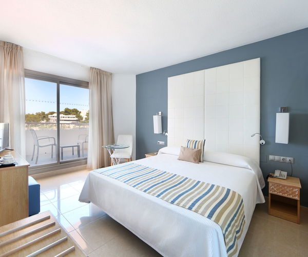 Room image: ROOMS