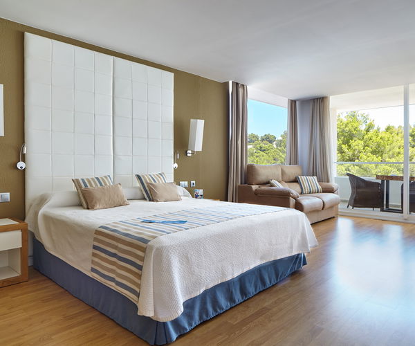 Room image: ROOMS