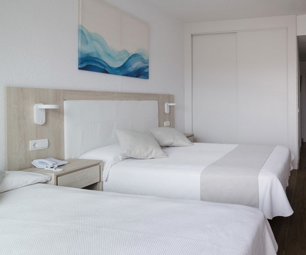 Room image: ROOMS