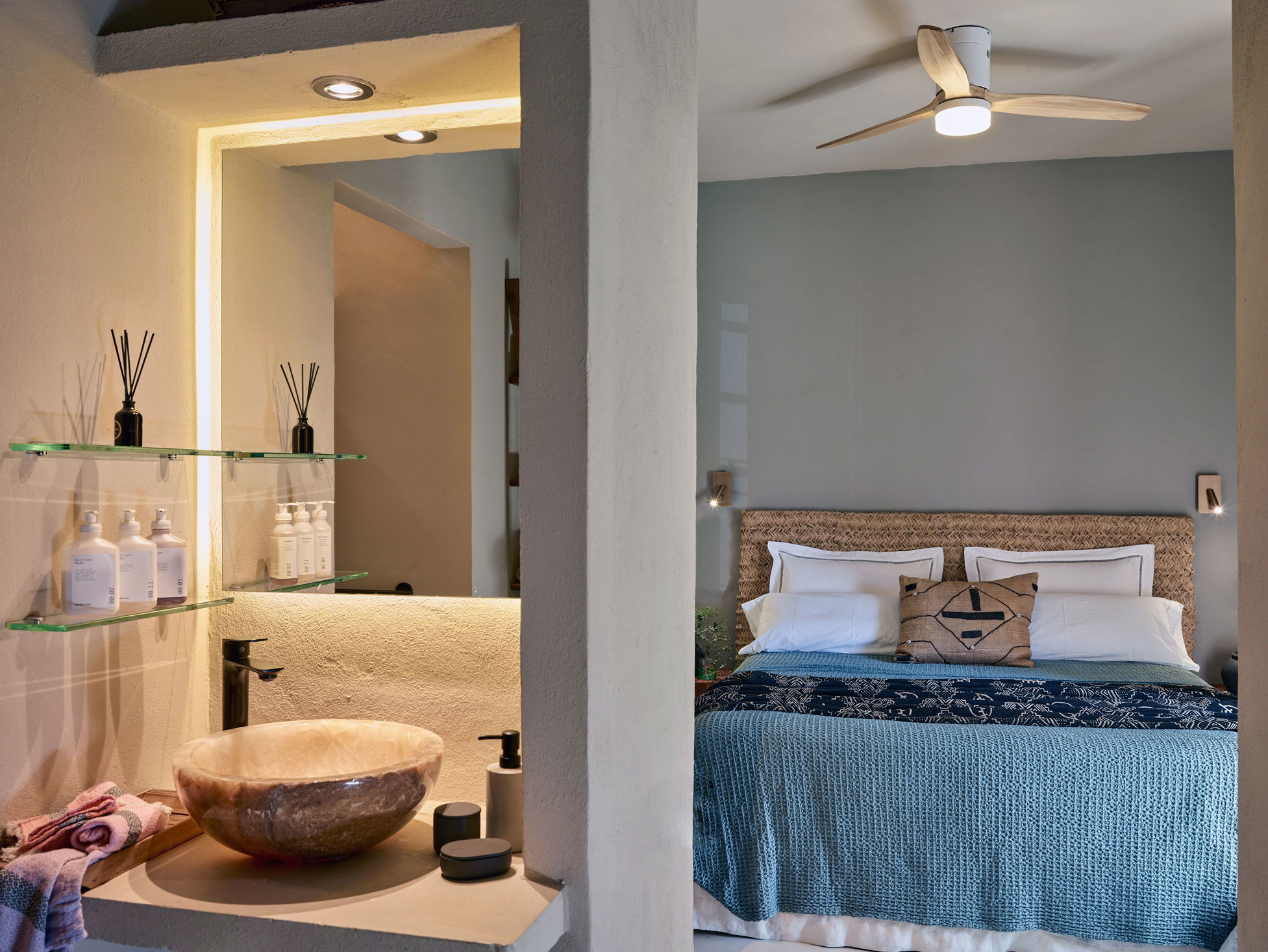 Intro image full screen