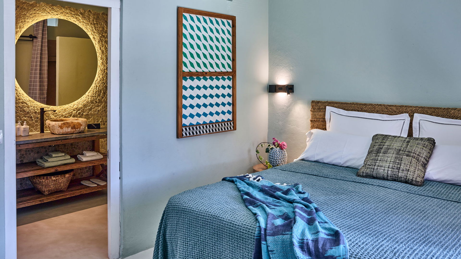 Intro image full screen