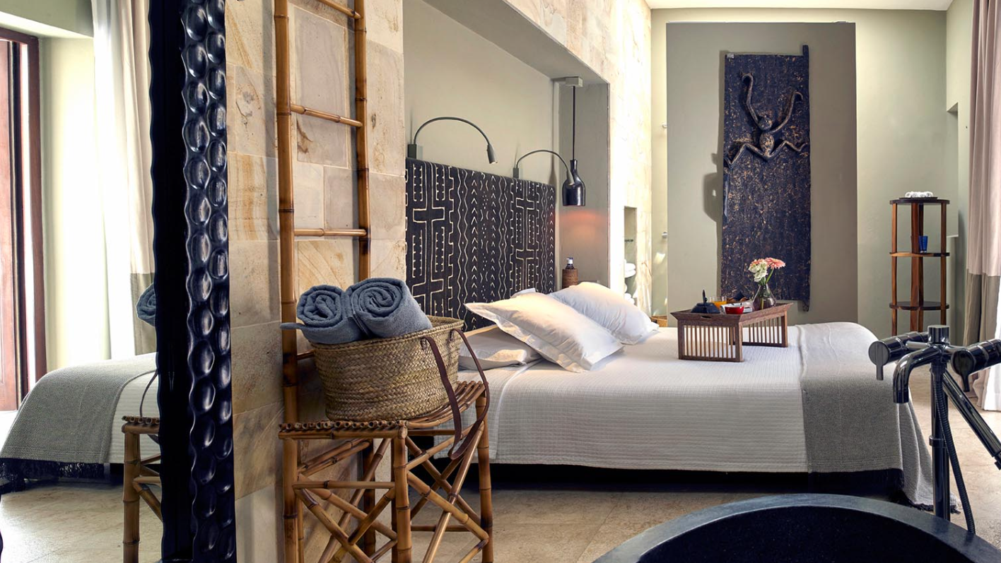 Intro image full screen