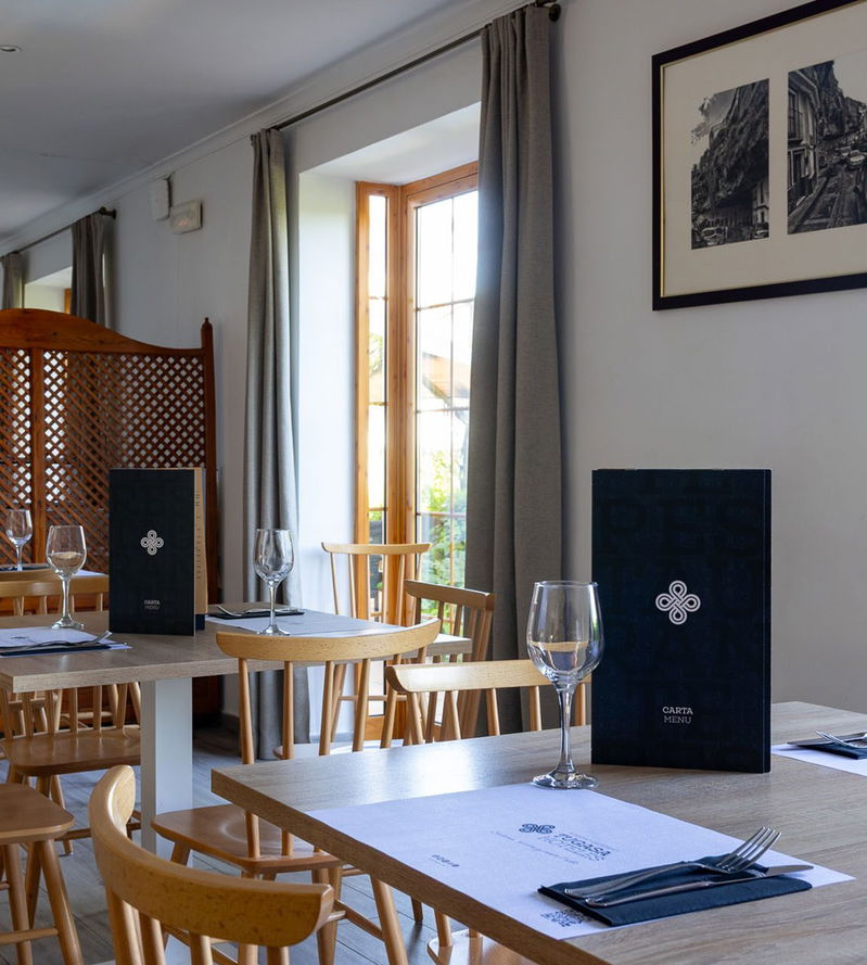 Tugasa: Restaurante El Almendral: cocina tradicional en Setenil de las Bodegas