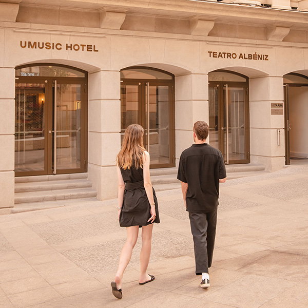 portrait image: NOBLE WORLD HOTEL AWARDS 2026