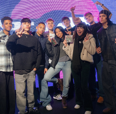 UMusic Hotels DECEMBER 10 - Meet The Band event at UMusic Shop Camden 