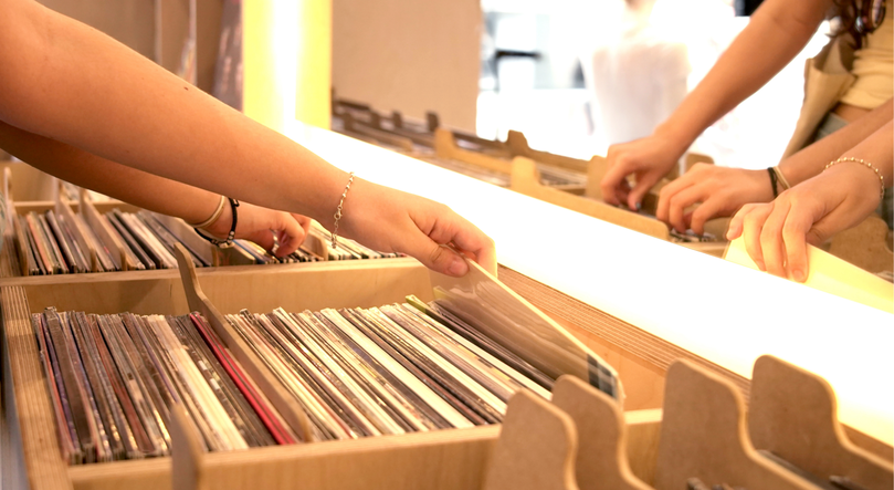 UMusic Hotels: Lorem ipsum