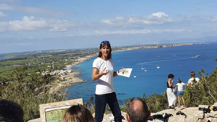 image related item: 1