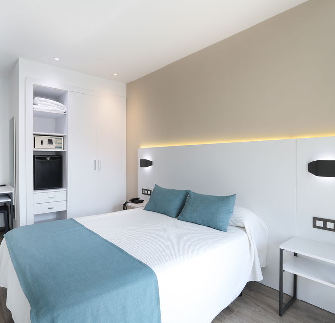 Template 7:Image from hotel