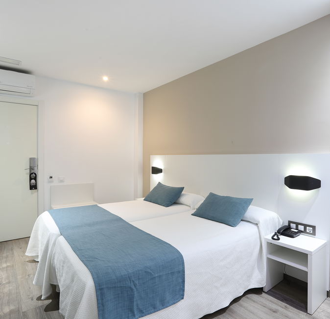 Template 7:Image from hotel