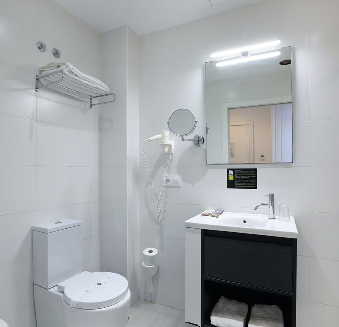 Template 7:Image from hotel