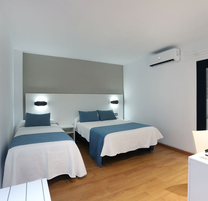 Template 7:Image from hotel