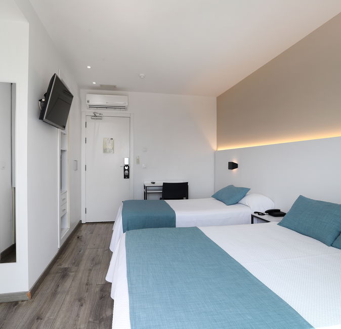 Template 7:Image from hotel