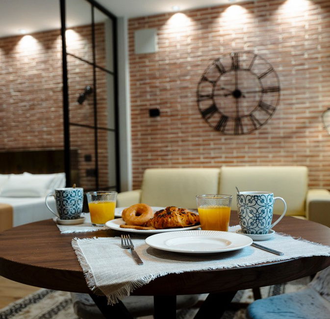 Template 7:Image from hotel