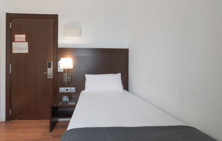 Room Habitación Individual image