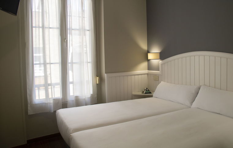 Room Habitación Individual image